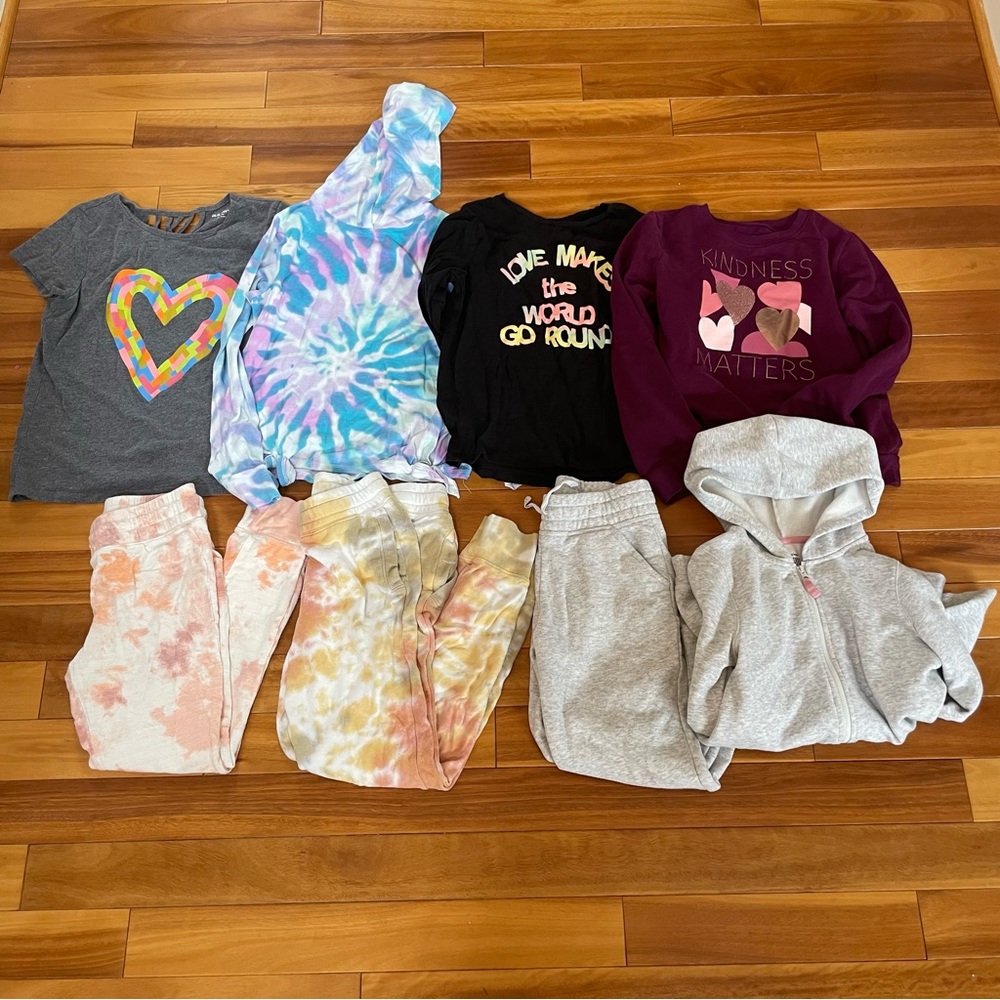 Bundle lot of girls sweatshirt sweat pants shirts